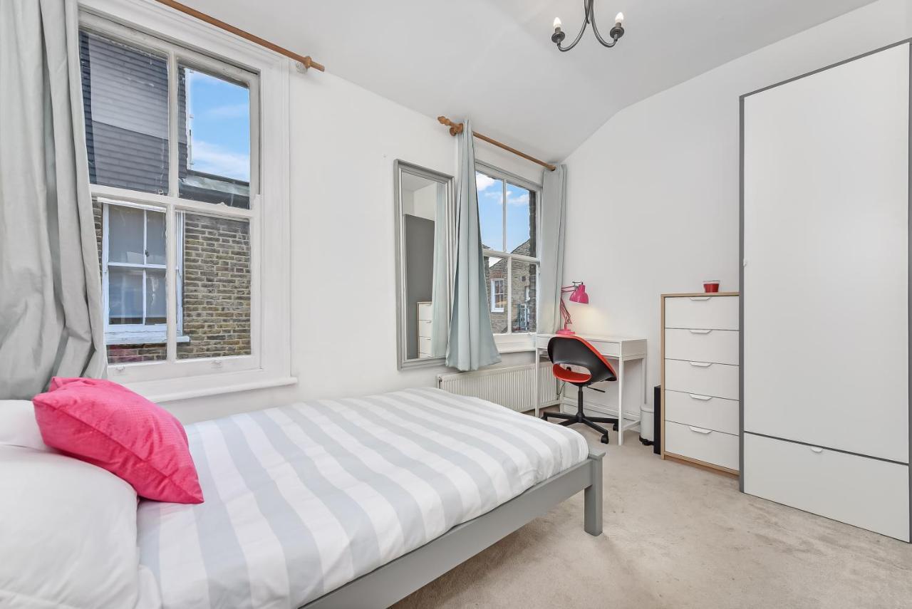 Groves 4 Bedroom, Shepherds Bush 런던 외부 사진